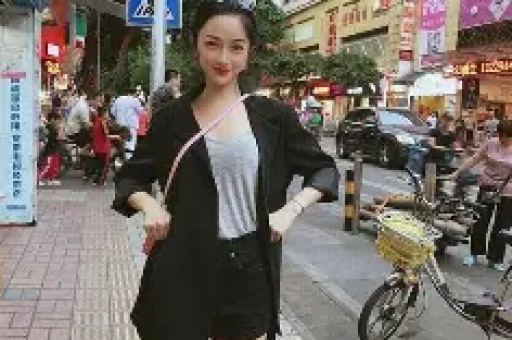 知名男星曝港圈潜规则！被男富豪开价1500万包养遭女星睡衣诱惑